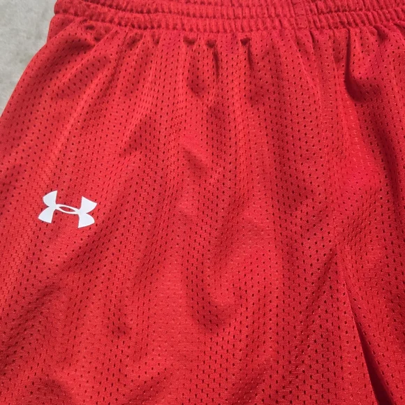 Under Armour Red Tricot Mesh NEW Athletic Performance Basketball Shorts Size L - Picture 2 of 5